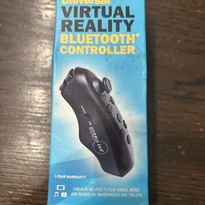 Universal Black Bluetooth VR Controller